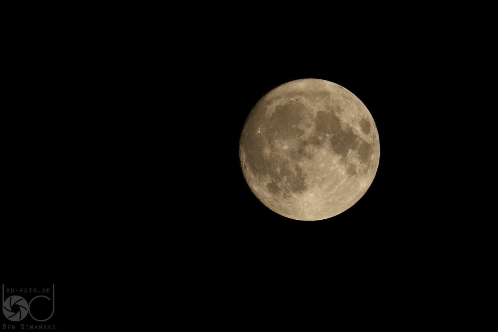 Supermond 2016 bei 250mm und 200% Vergrößerung